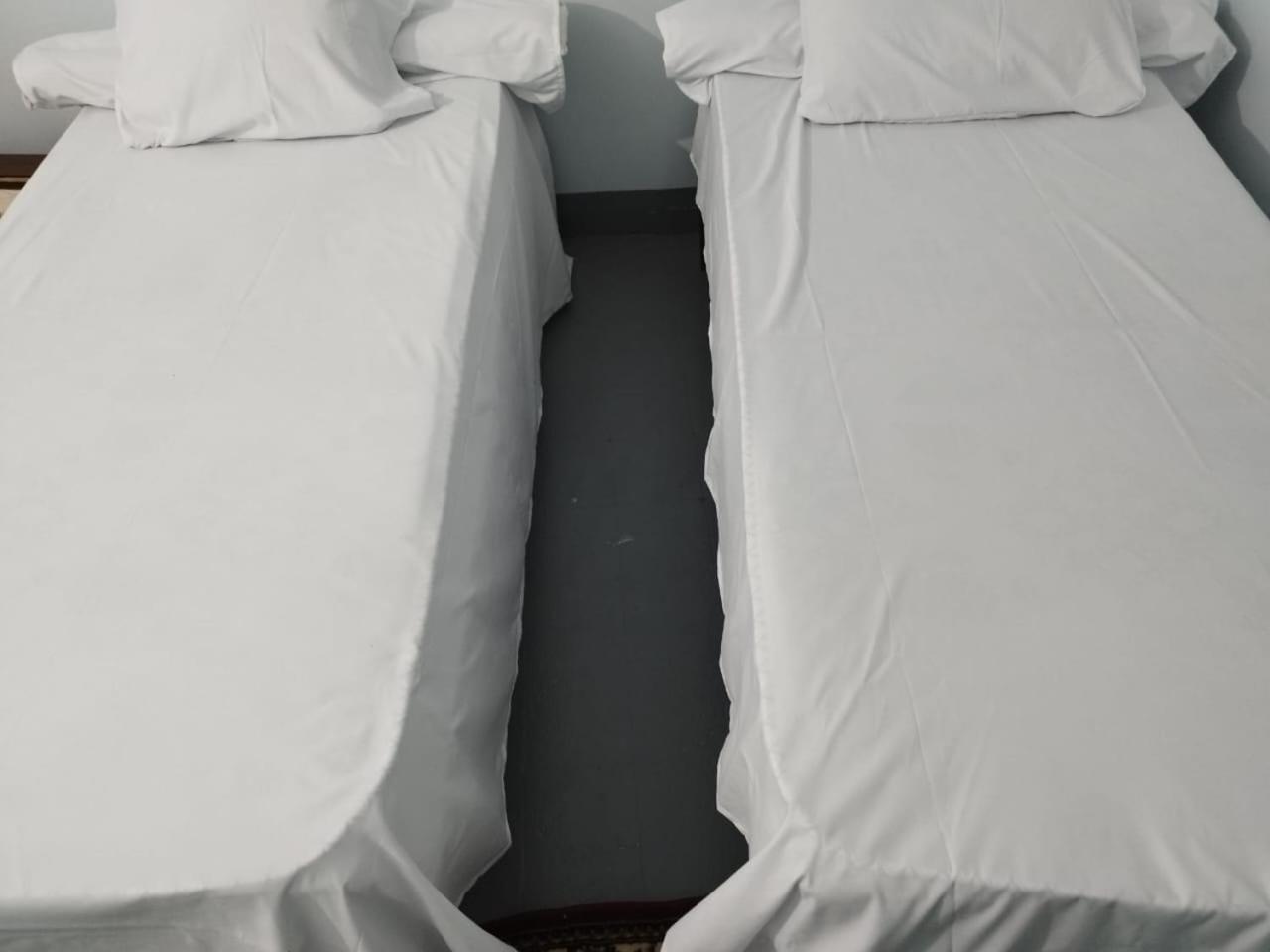 Grand Square Hostel Luxor Esterno foto