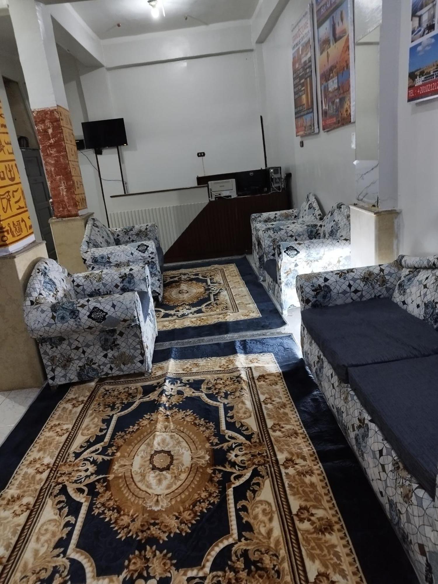 Grand Square Hostel Luxor Esterno foto