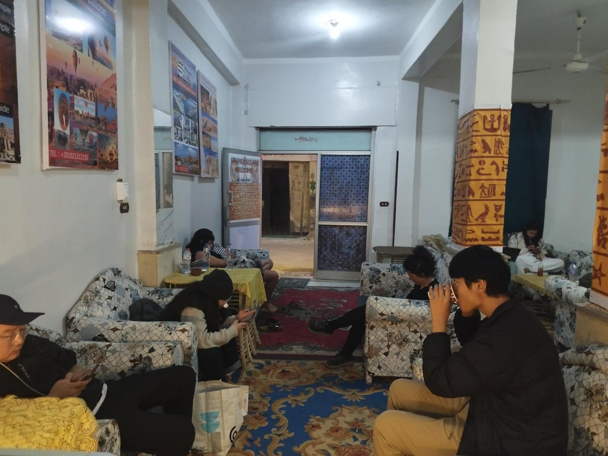 Grand Square Hostel Luxor Esterno foto