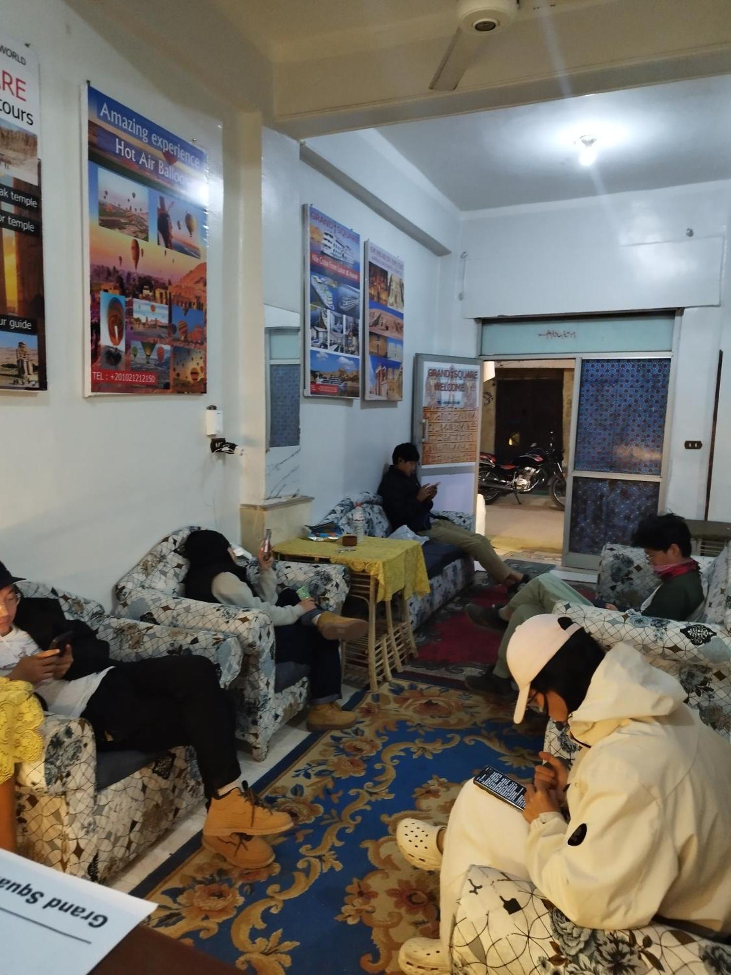 Grand Square Hostel Luxor Esterno foto